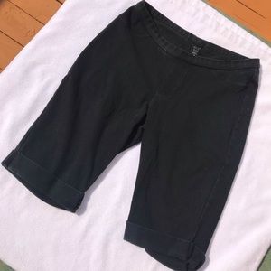 HUE SHORTS